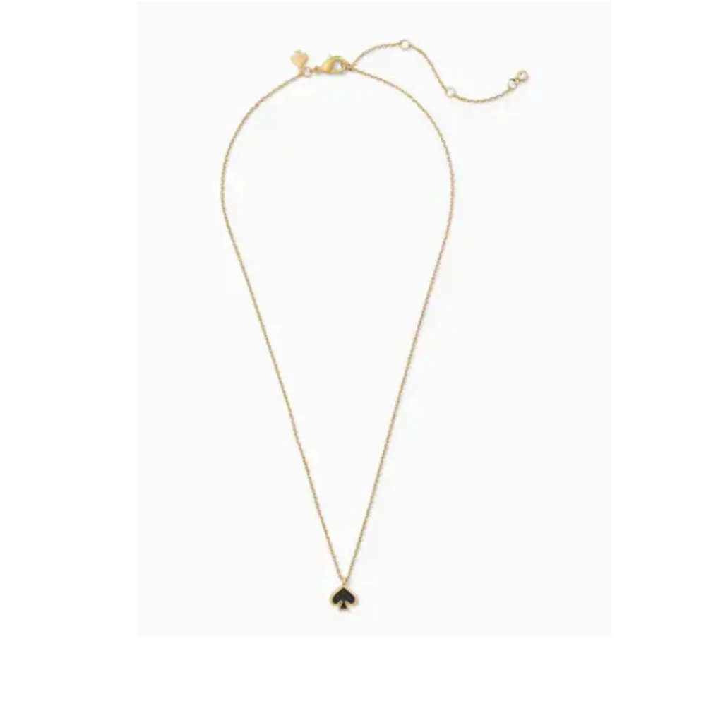 ♠️ kate spade ♠️ Everyday Spade Enamel Mini Pendant